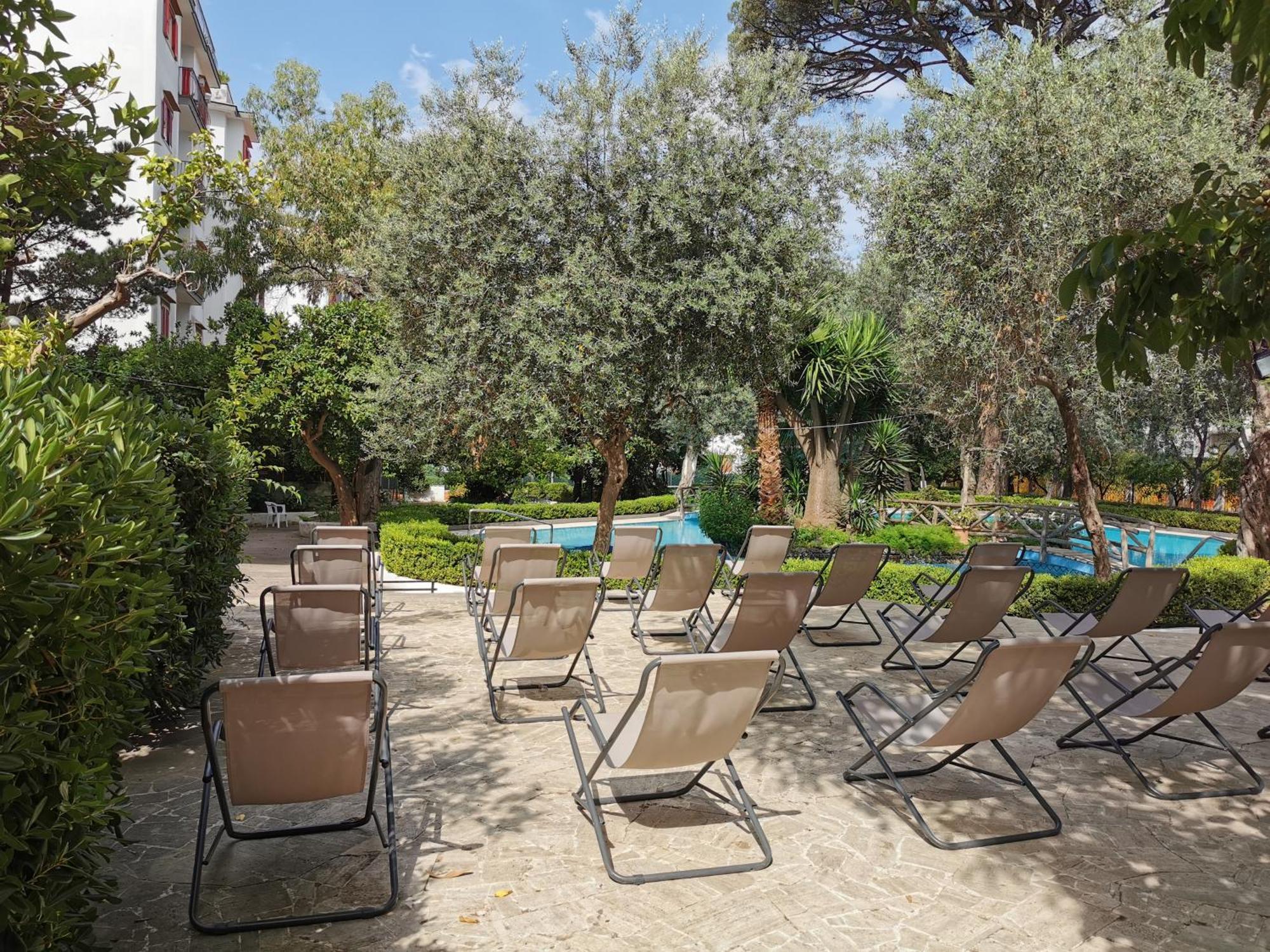 Casa Mar - Elegant Apartment With Pool And Panoramic Terrace In The Heart Of Sorrento Ngoại thất bức ảnh